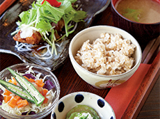 カフェ　七色の風