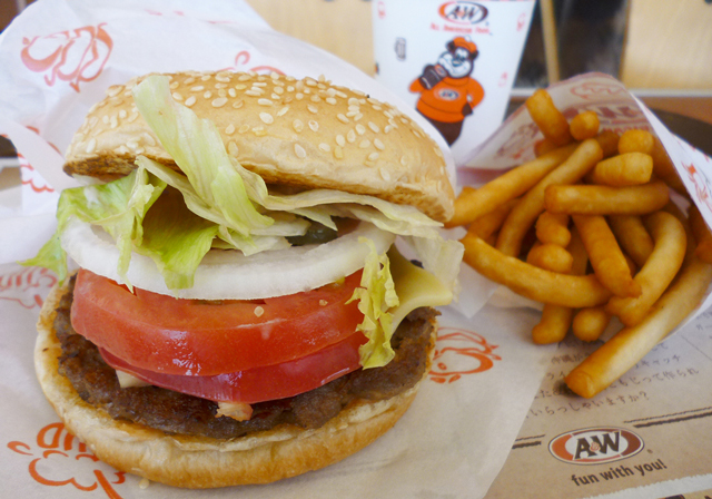 >A&W 牧港店
