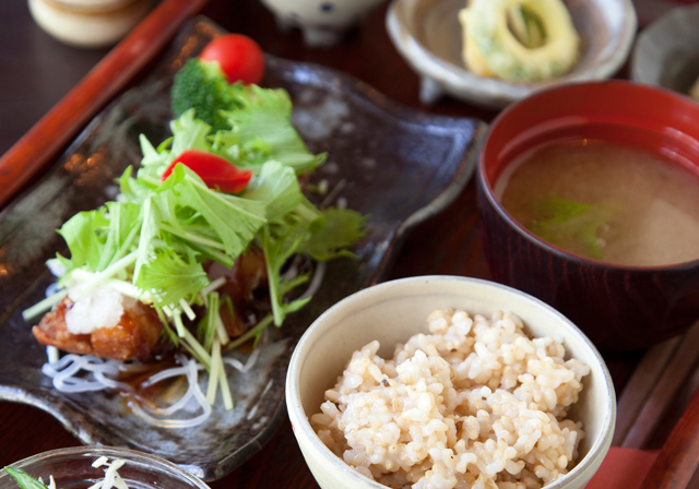 カフェ 七色の風