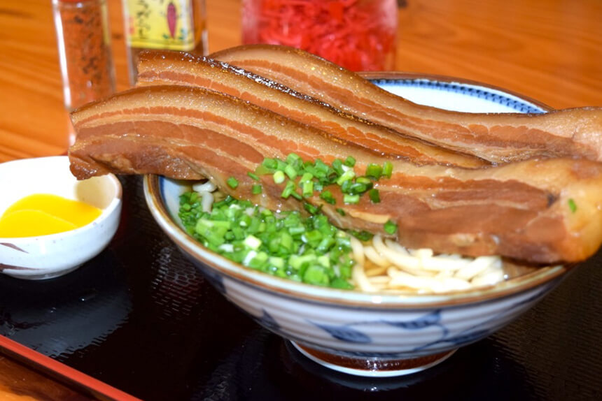 沖縄県民が自信をもっておすすめ 人気の沖縄そば屋8店 リッカドッカ沖縄ナビ