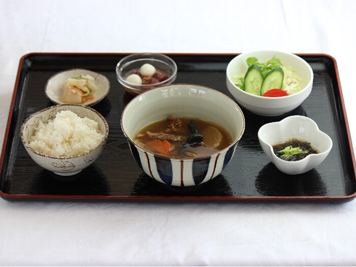  「Suppon (soft-shelled turtle) soup set」 You do not need to worry anything about the different smell or taste from beef or pork. Abusolutely tasty and good for you!