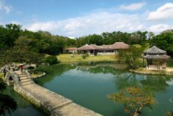 It is the biggest imperial Ryukyu household villa， which was built at the end of the 18th century. It was used not only as a rest room for the imperial family but also as a place to entertain the Imperial Chinese missions called Sakuhoushi. <br>PHOTS provided by OCVB