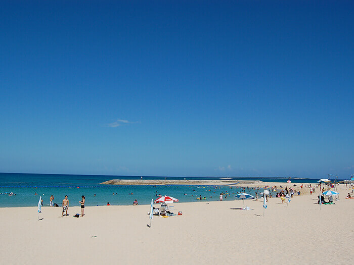 Azama san san Beach