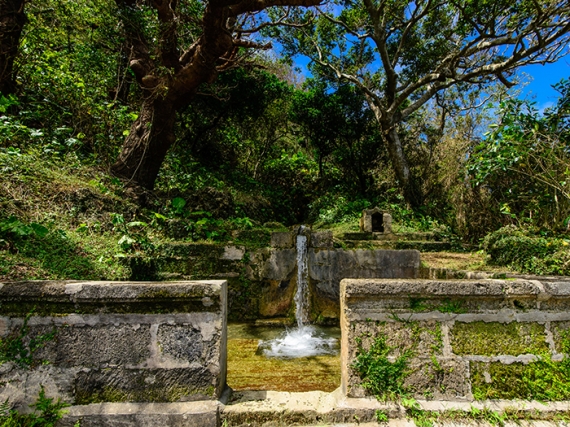 垣花樋川