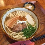琉心そば  三枚肉と軟骨ソーキが味わえる一番人気メニュー