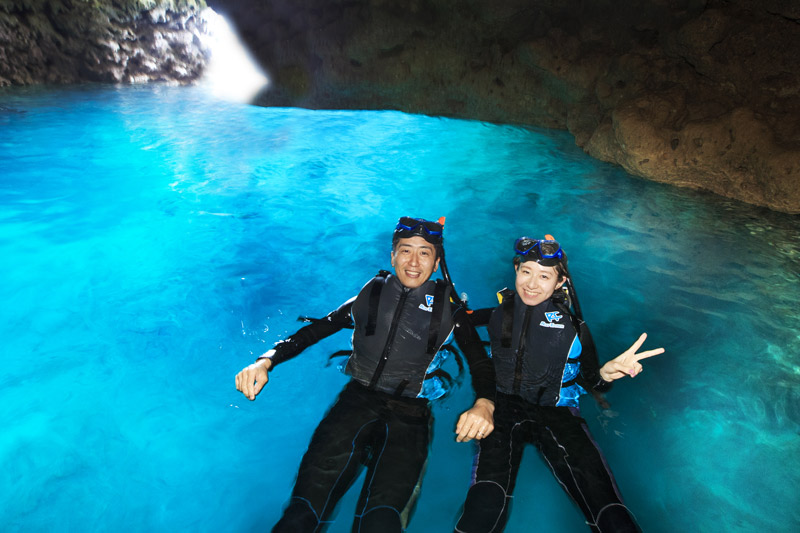 Let’s have a snorkeling experience at the fantasy world of “Blue Cave”