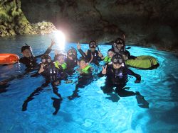 Blue cave tour by popular boat! We always has the staff who can speak English and Chinese