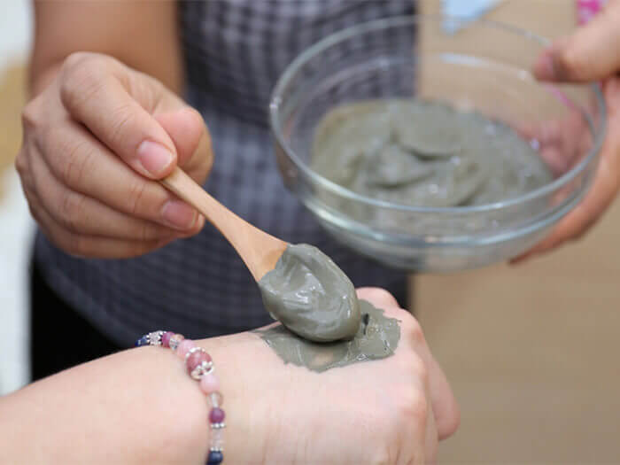 How about a spa treatment at home with Okinawan clay powder?