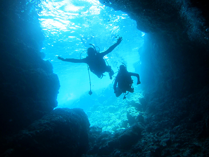 透過浮潛或潛水讓藍色大海療癒我們的身心