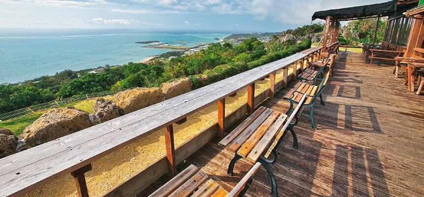 Which do you prefer, ocean or forest? A selection of six stylish cafés in the southern Okinawa region