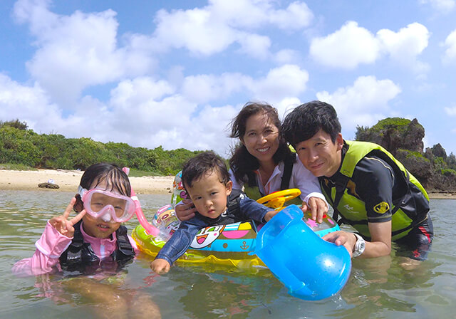 ちびっこ満喫 ママ安心旅 幼児向け2才 リッカドッカ沖縄ナビ