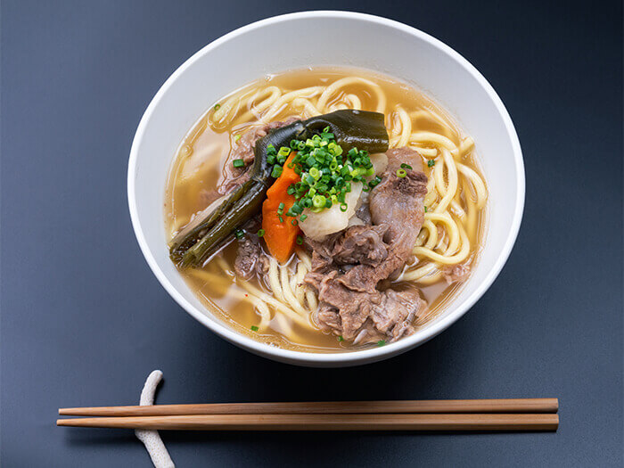 牛の旨みがたっぷり味わえる「石垣牛の牛そば」