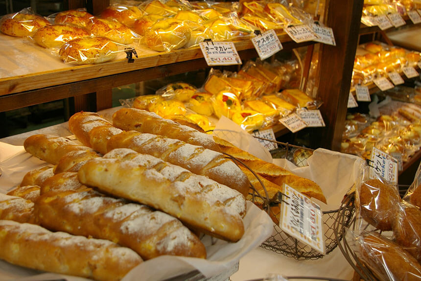 沖縄県産の食材を使うことにこだわり、クオリティーの高いパンが味わえる。