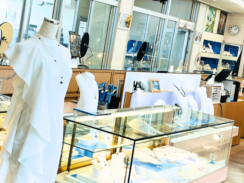 琉球真珠_店舗の様子