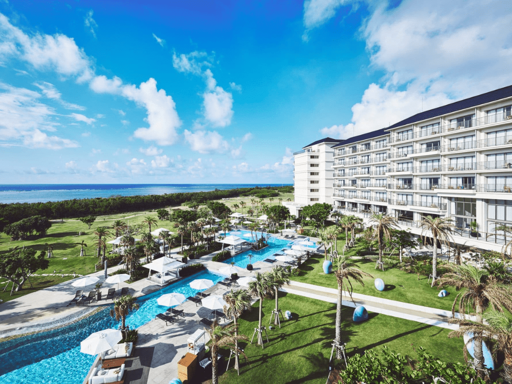 ANAｲﾝﾀｰｺﾝﾁﾈﾝﾀﾙﾎﾃﾙ_プールと外観