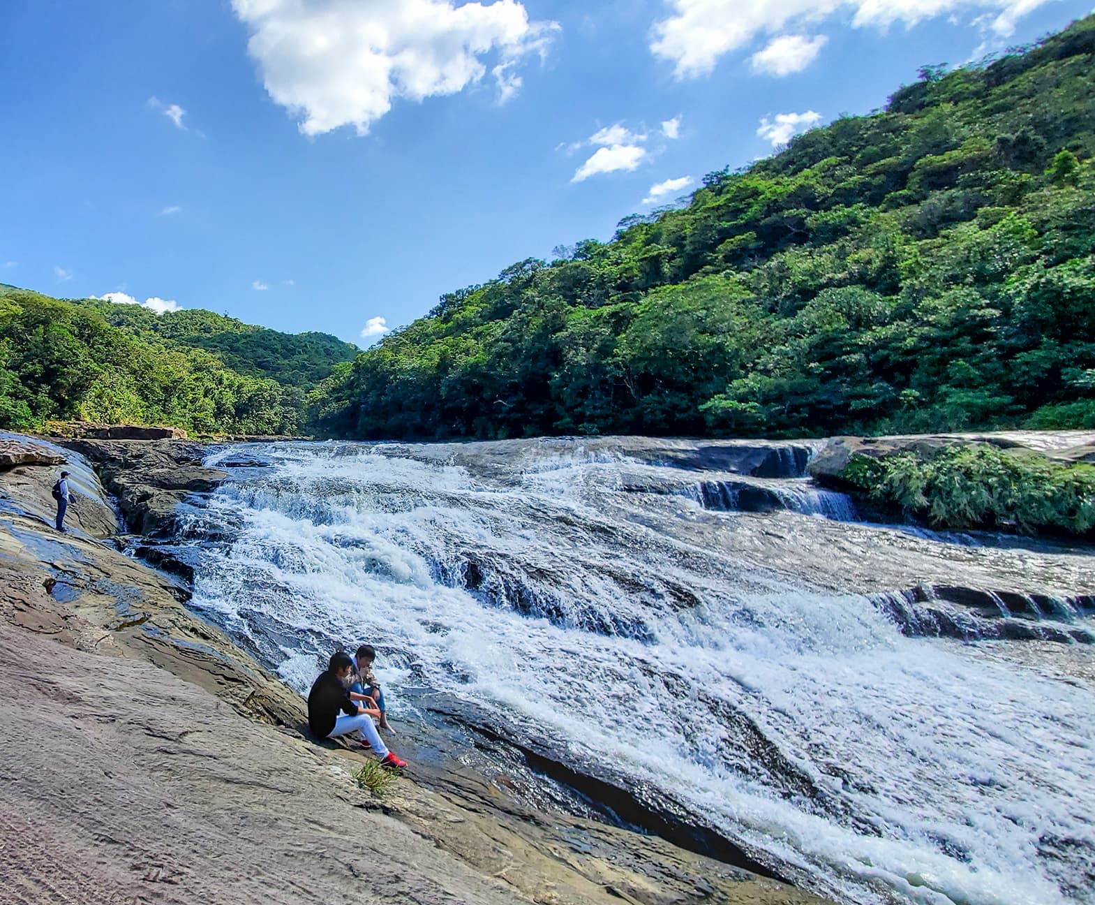 浦内川観光_カンビレの滝