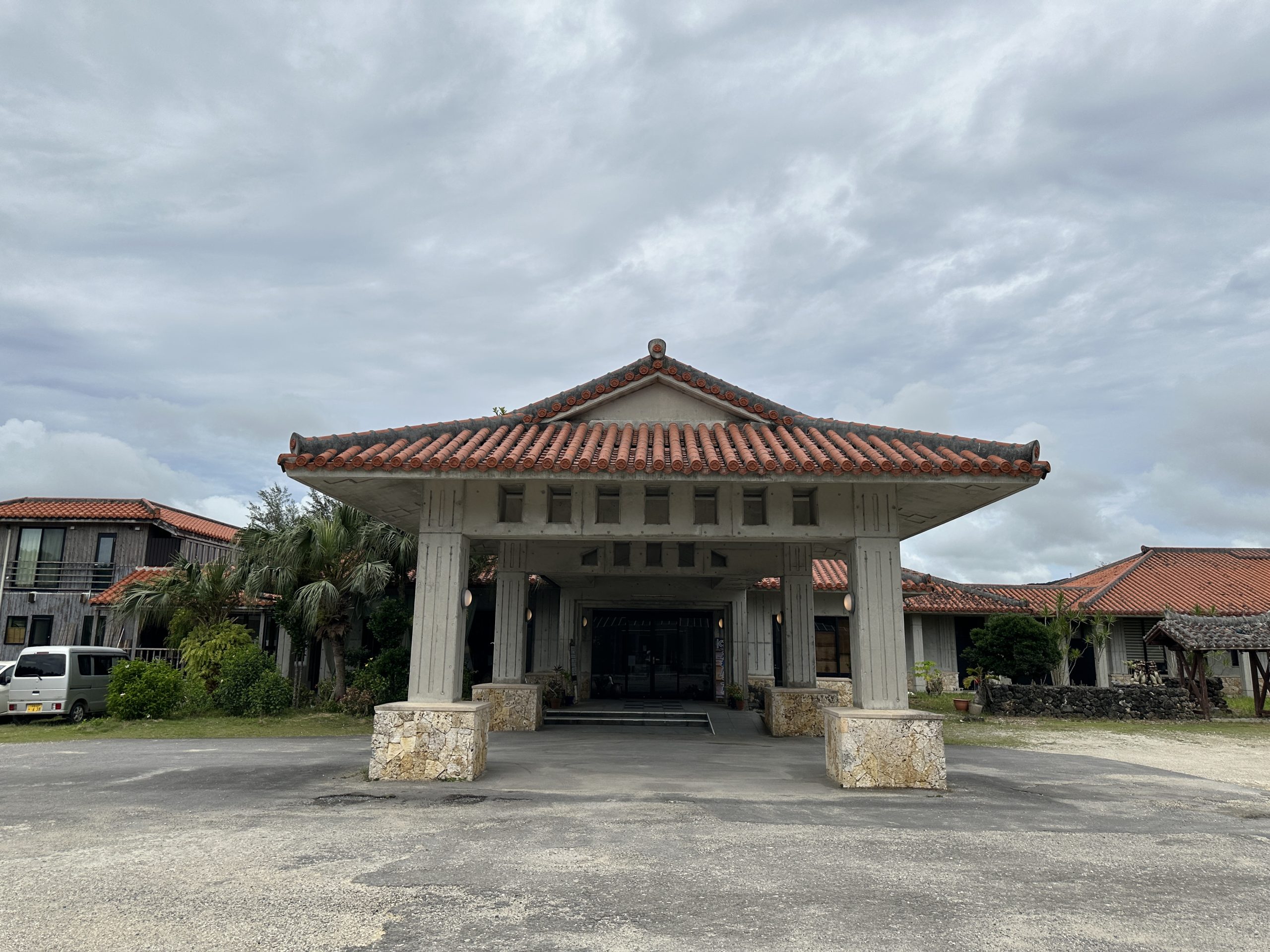 みね屋 施設の全景 広々とした敷地