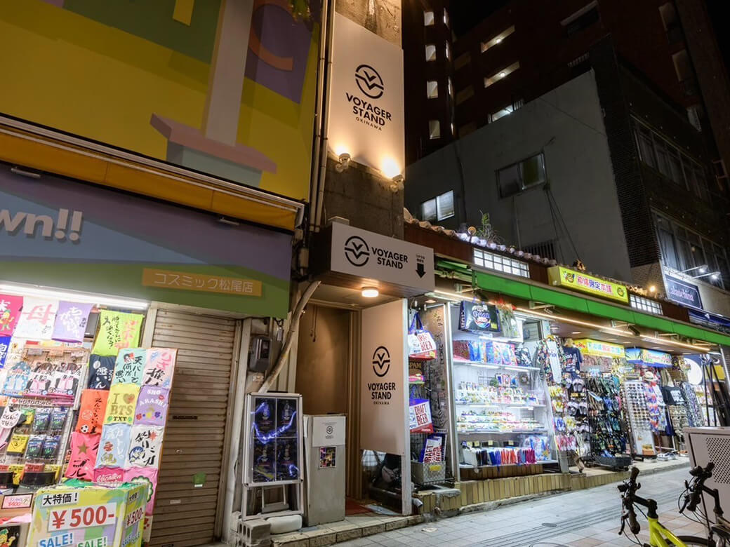 Voyager Stand Okinawa1