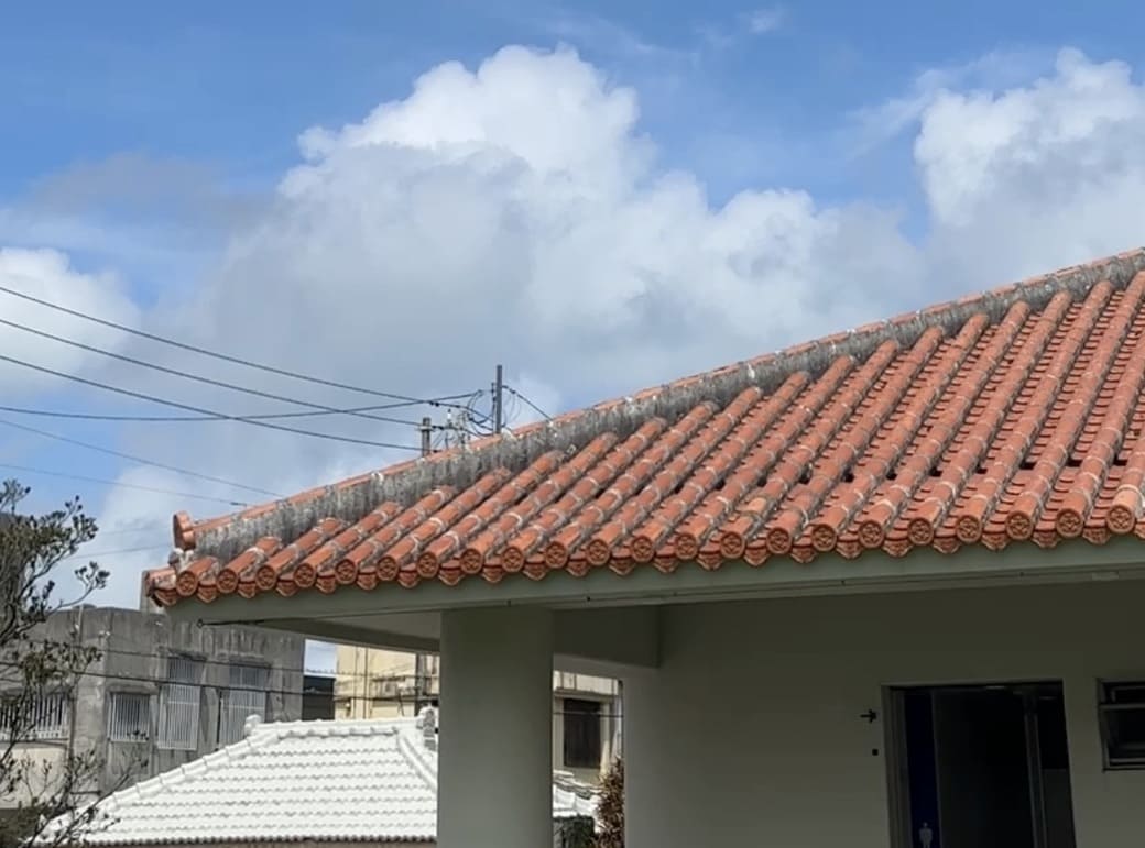与那原町_八幡瓦使用の建造物